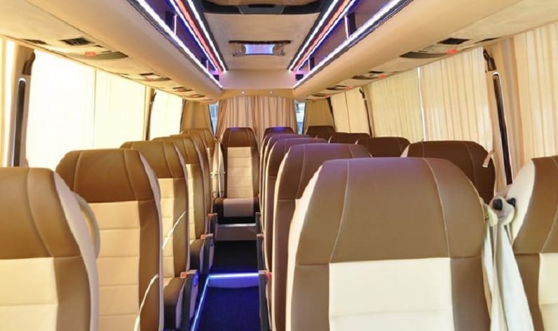 France: Coach reservation in &Icirc;le-de-France in &Icirc;le-de-France and Nanterre